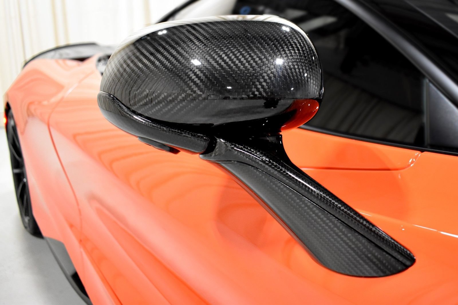 Used 2021 McLaren 765LT RWD image 13
