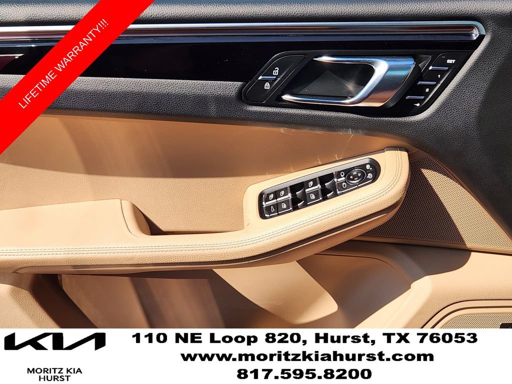 Used 2021 Porsche Macan AWD/4WD image 24