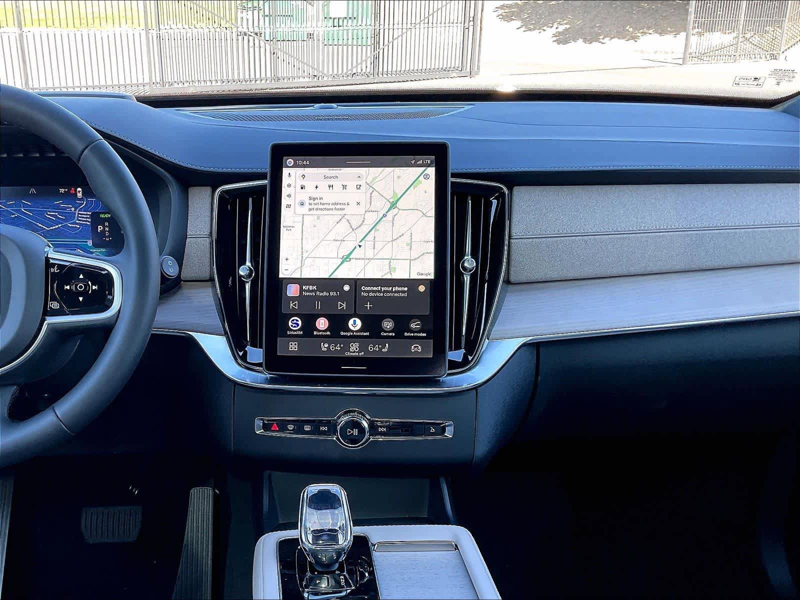 New 2026 Volvo XC90 T8 Ultra w/ Lounge Package AWD/4WD image 9