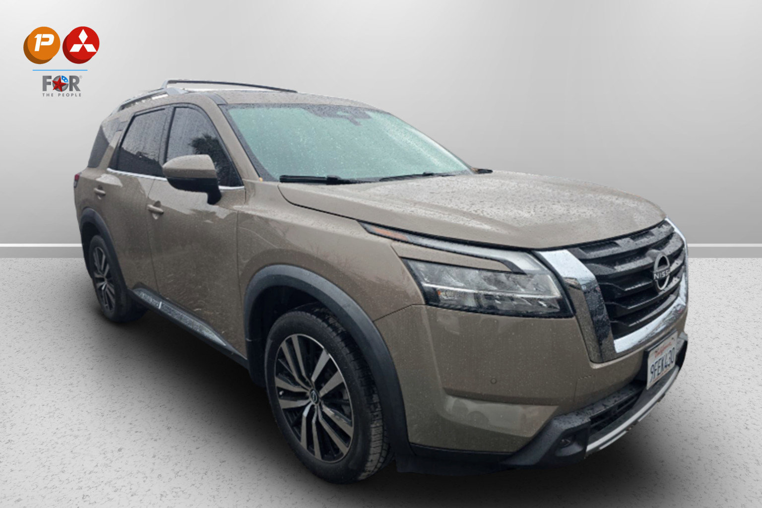 Used 2023 Nissan Pathfinder Platinum image 4