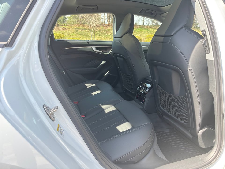 New 2026 Audi A6 Premium Plus AWD/4WD image 29