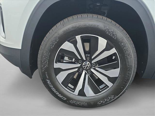New 2026 Volkswagen Atlas SE image 10