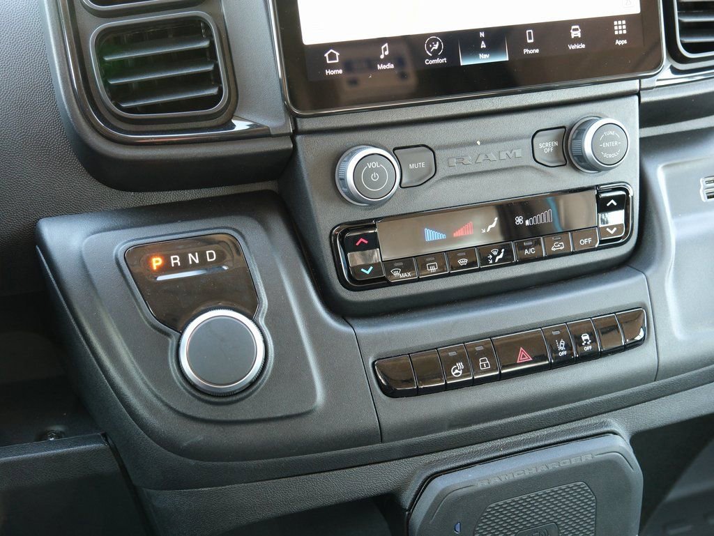 Used 2024 RAM ProMaster 3500 w/ Delivery Van Package image 20