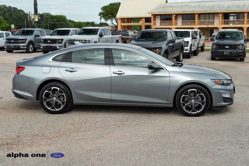 Used 2024 Chevrolet Malibu LT FWD image 3