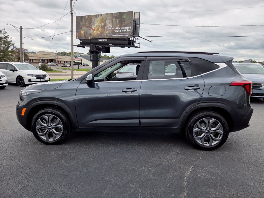 Used 2024 Kia Seltos S AWD/4WD image 4
