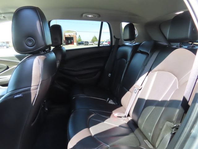 Used 2020 Buick Envision Essence AWD/4WD image 21