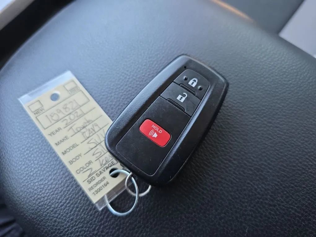 Used 2021 Toyota RAV4 XLE image 34