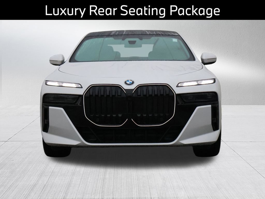 New 2026 BMW 740i xDrive w/ Executive Package AWD/4WD image 8