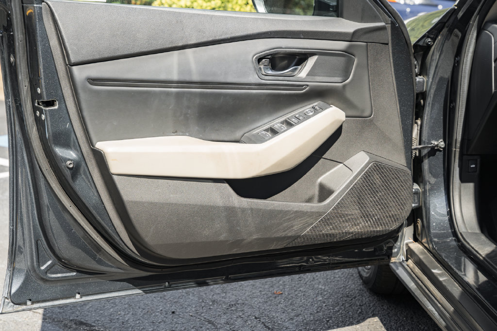 Used 2023 Honda Accord EX image 32