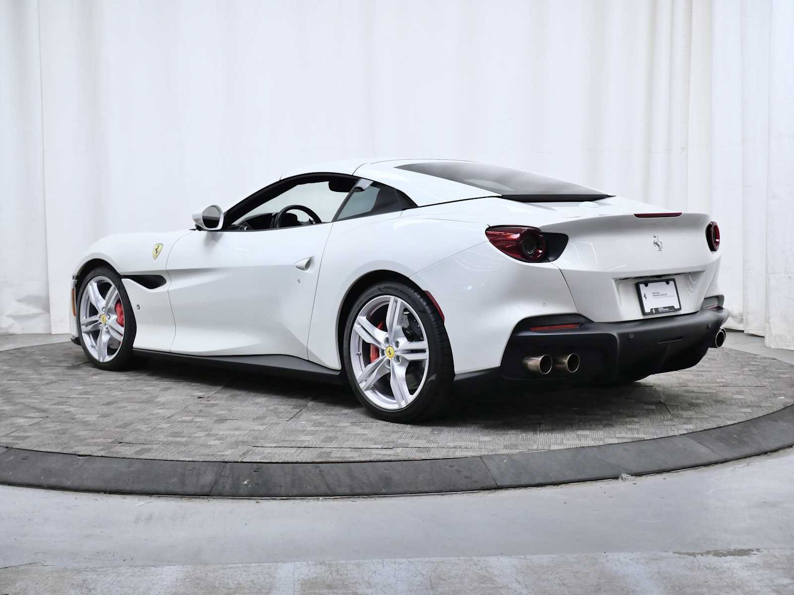 Certified 2022 Ferrari Portofino M RWD image 3