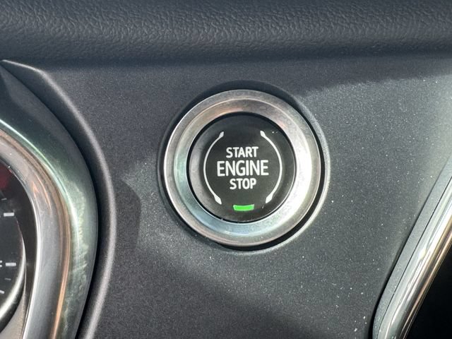 Used 2022 Chevrolet Blazer Premier w/ Enhanced Convenience Package FWD image 19