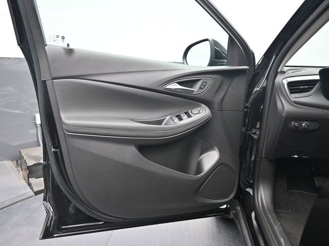 Used 2025 Buick Encore GX Preferred image 19