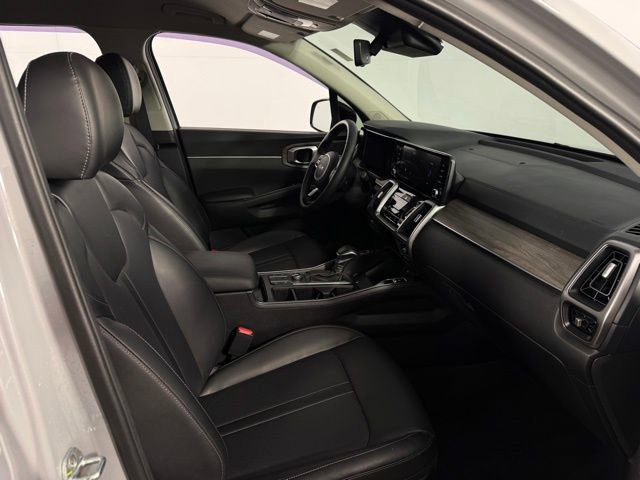 Used 2022 Kia Sorento S image 40