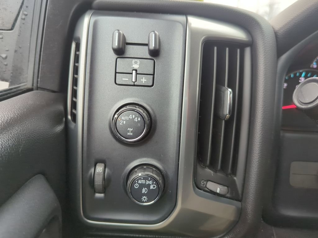 Certified 2017 Chevrolet Silverado 1500 LT w/ All Star Edition image 24