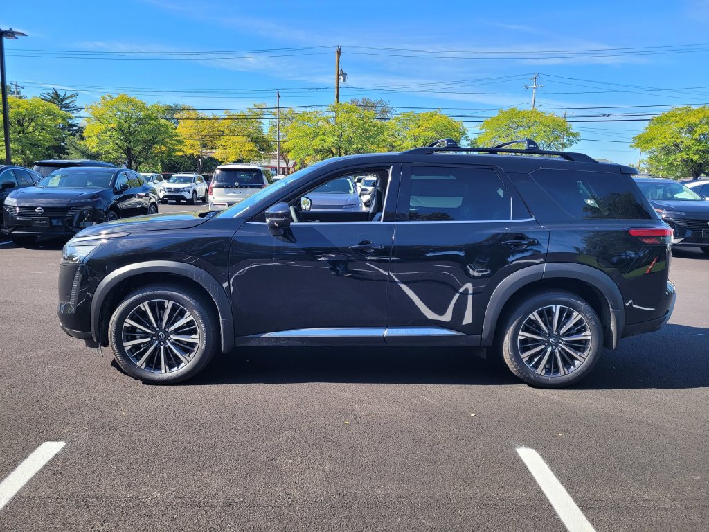 New 2026 Nissan Pathfinder Platinum AWD/4WD image 10