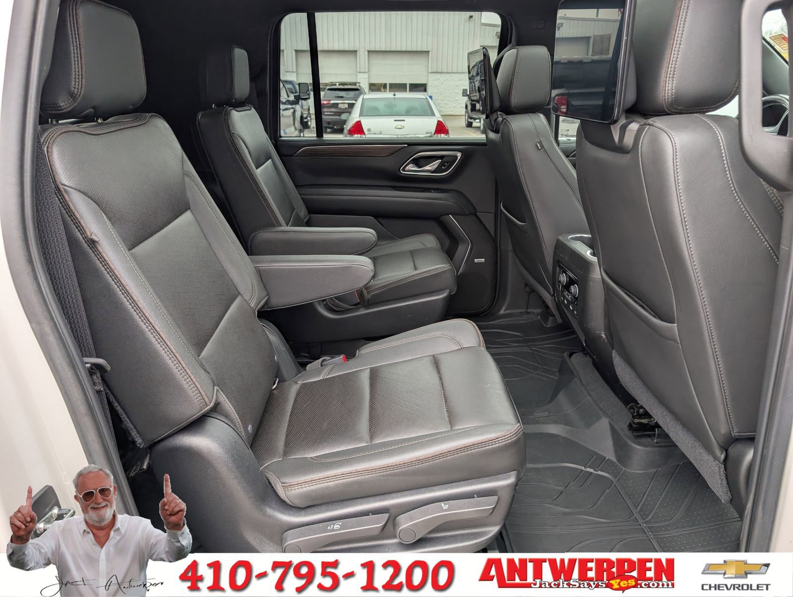 Used 2021 Chevrolet Suburban High Country image 13