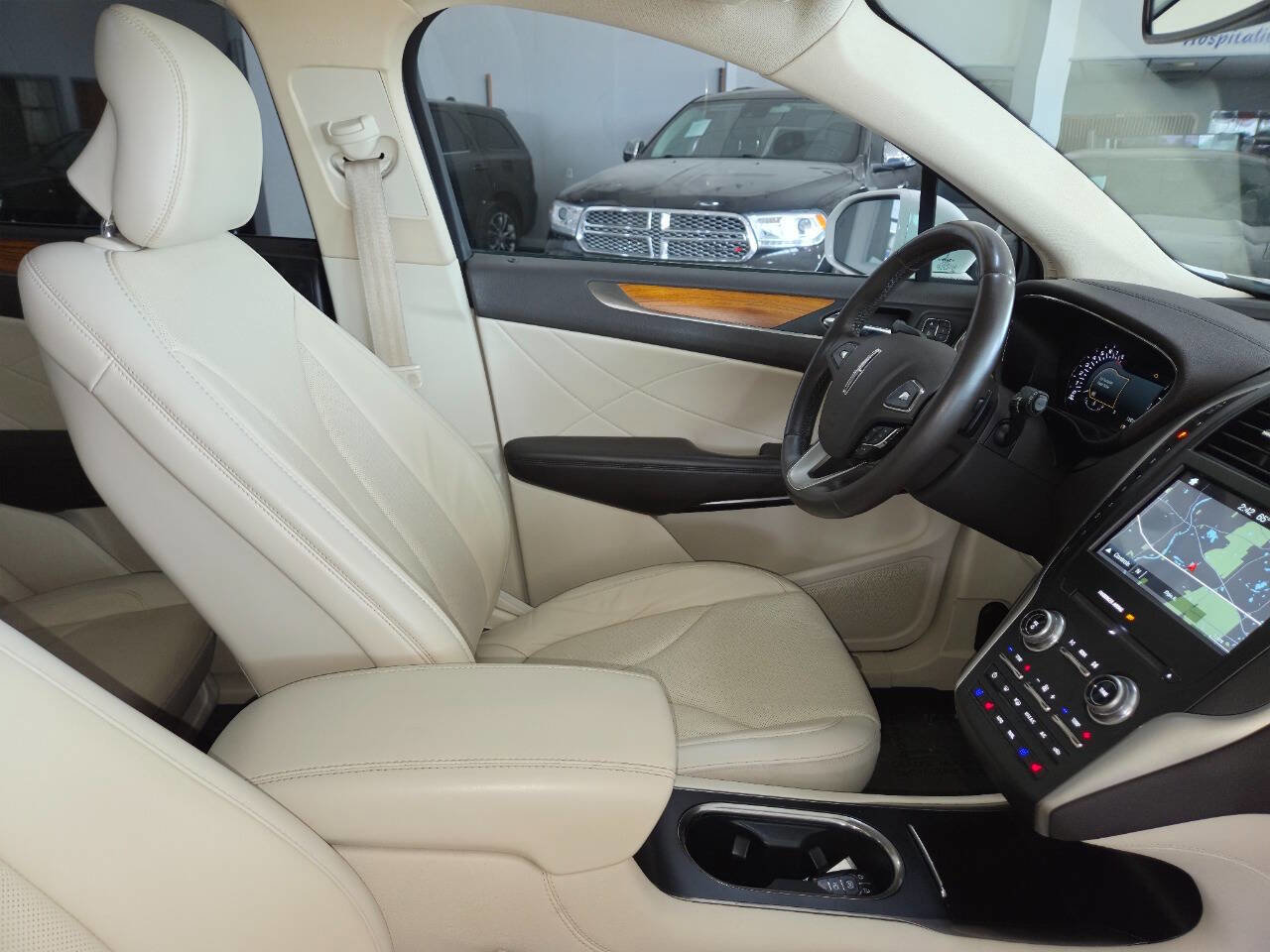 Used 2016 Lincoln MKC Reserve w/ Lincoln MKC Climate Package AWD/4WD image 30