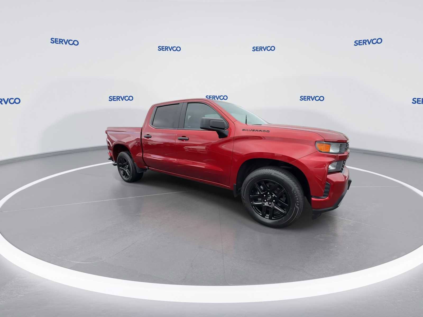 Used 2022 Chevrolet Silverado 1500 Custom w/ LPO, Blackout Package RWD image 2