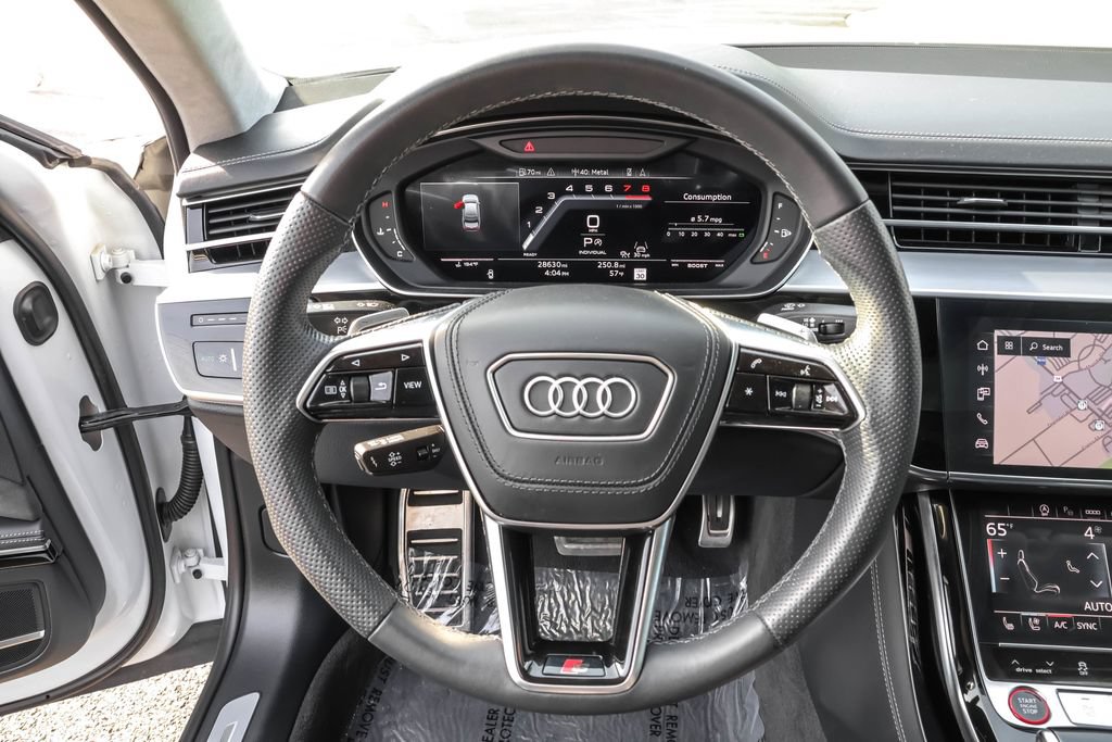 Used 2023 Audi S8 w/ S8 Comfort Plus Package AWD/4WD image 22
