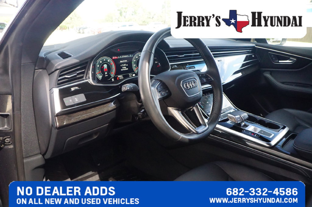 Used 2025 Audi Q8 Premium Plus AWD/4WD image 24