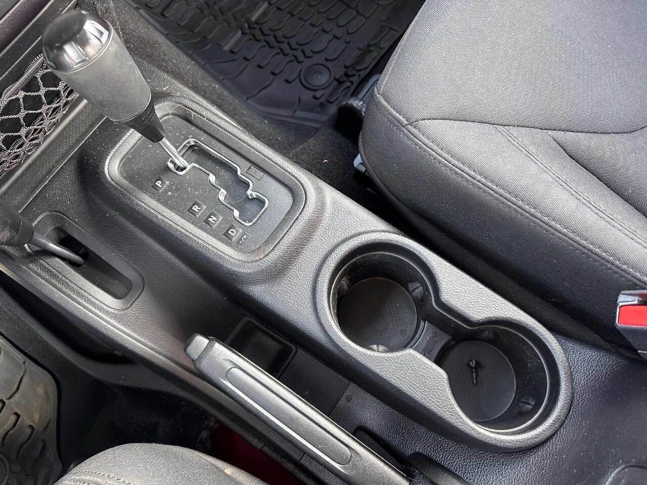 Used 2015 Jeep Wrangler Sport image 18