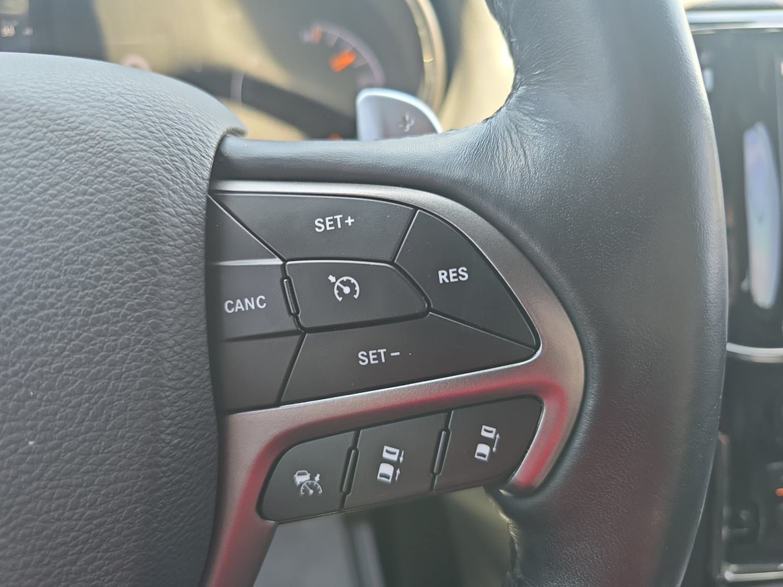 Used 2020 Jeep Grand Cherokee Limited X AWD/4WD image 23