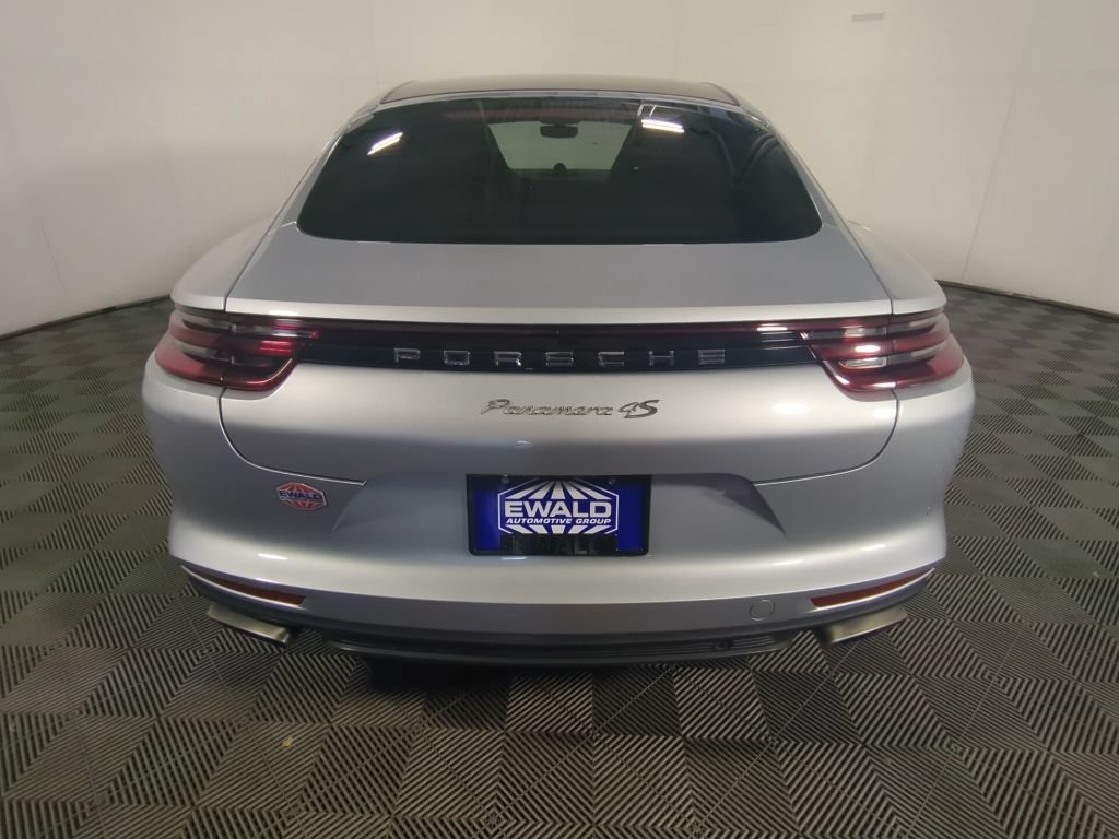 Used 2017 Porsche Panamera 4 AWD/4WD image 6
