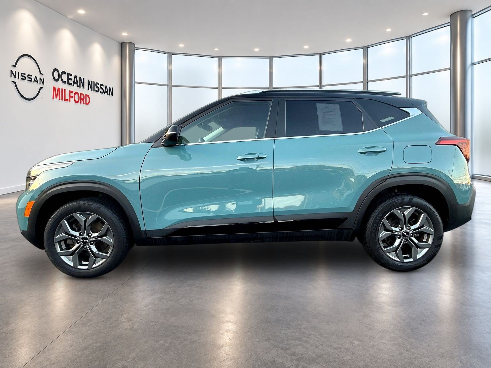 Used 2024 Kia Seltos S AWD/4WD image 8