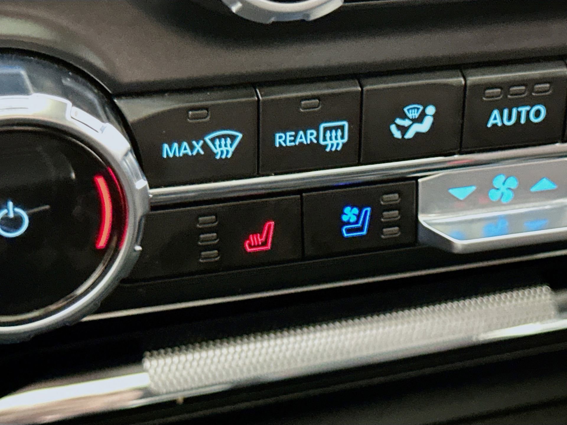 Used 2023 Ford F150 Lariat w/ Equipment Group 502A High image 22