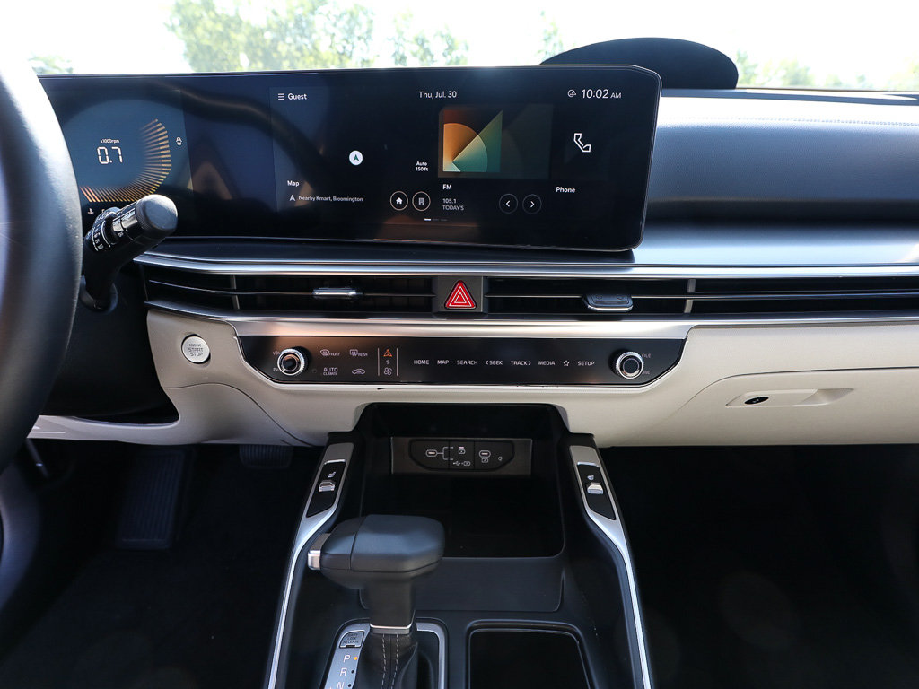 Certified 2025 Kia Sorento S w/ Panoramic Sunroof Package FWD image 17