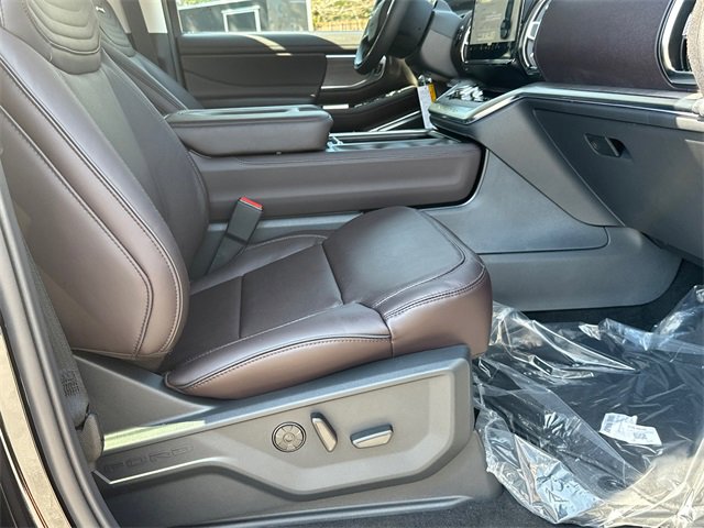 New 2025 Ford Expedition Max Platinum w/ Platinum Ultimate Package image 13