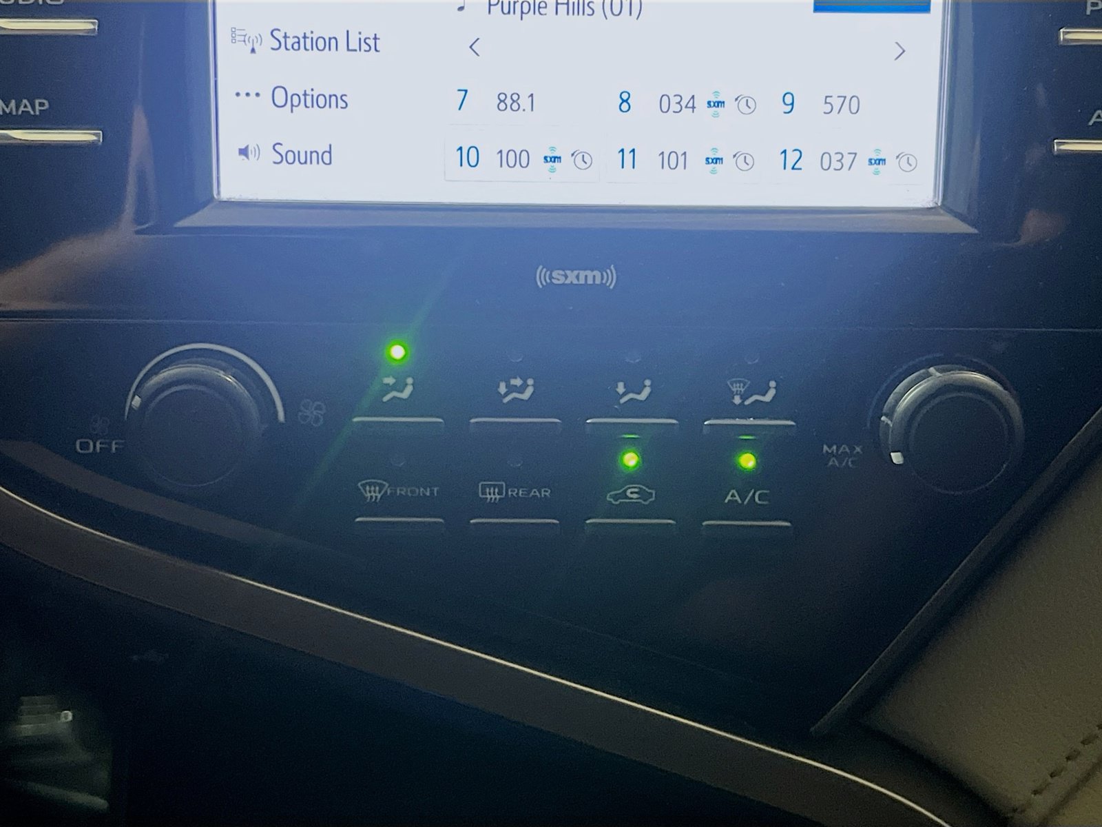 Used 2020 Toyota Camry LE w/ Protection Package (Q2) FWD image 11