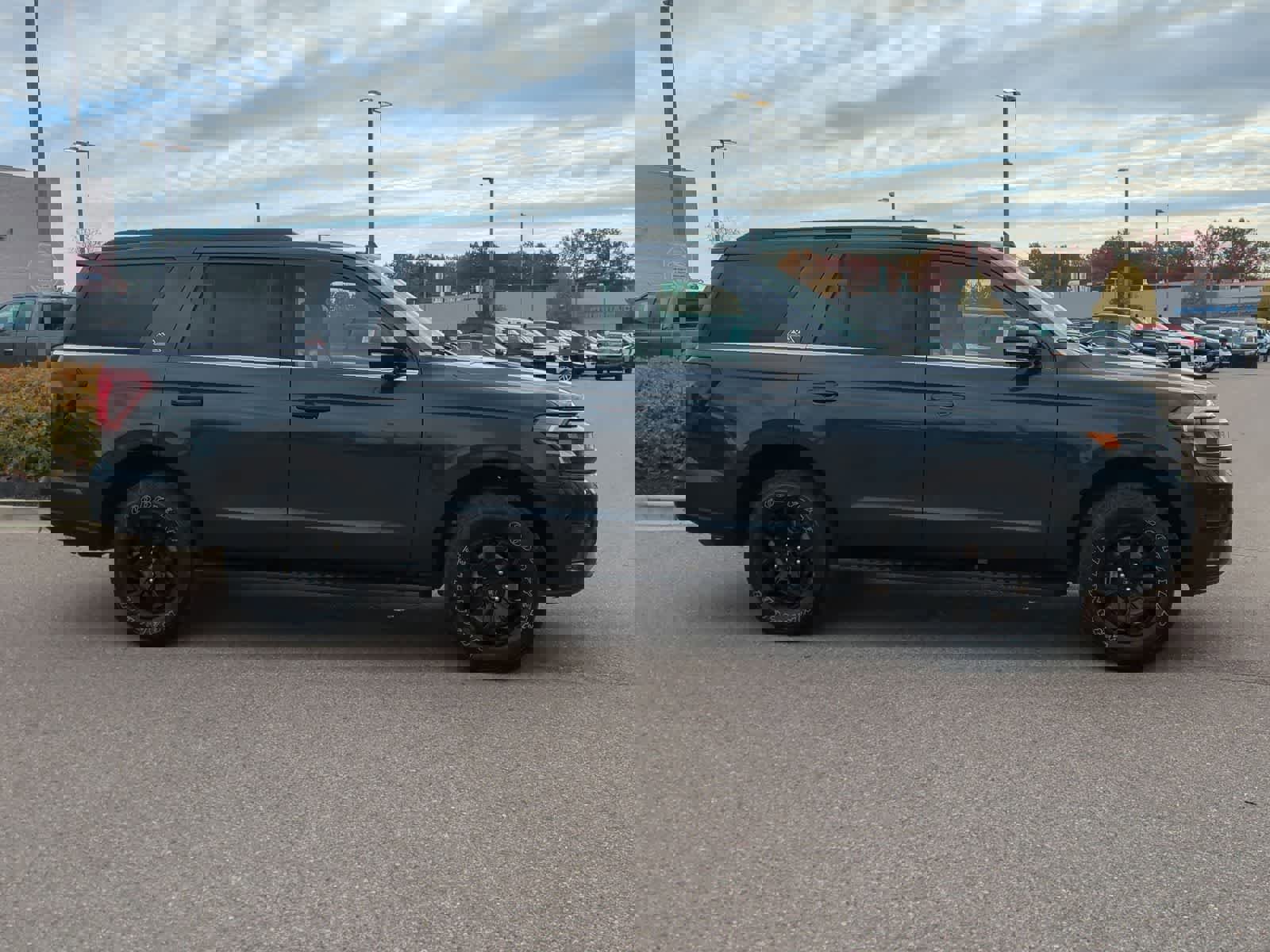 Used 2023 Ford Expedition Timberline AWD/4WD image 9