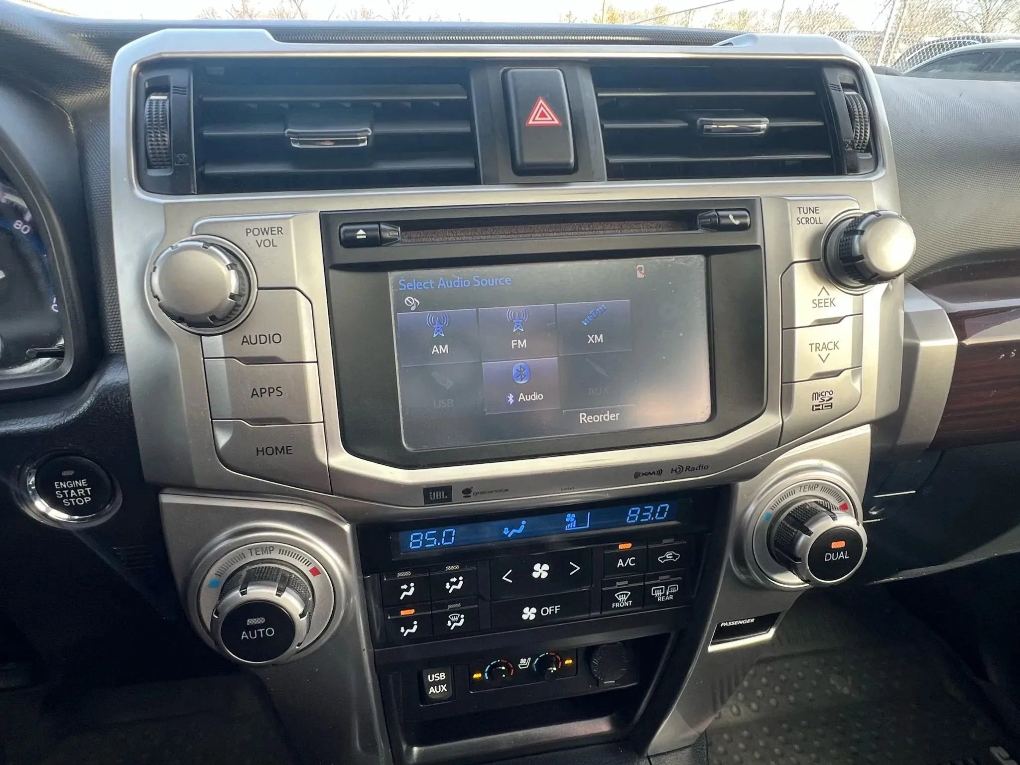 Used 2018 Toyota 4Runner Limited AWD/4WD image 19