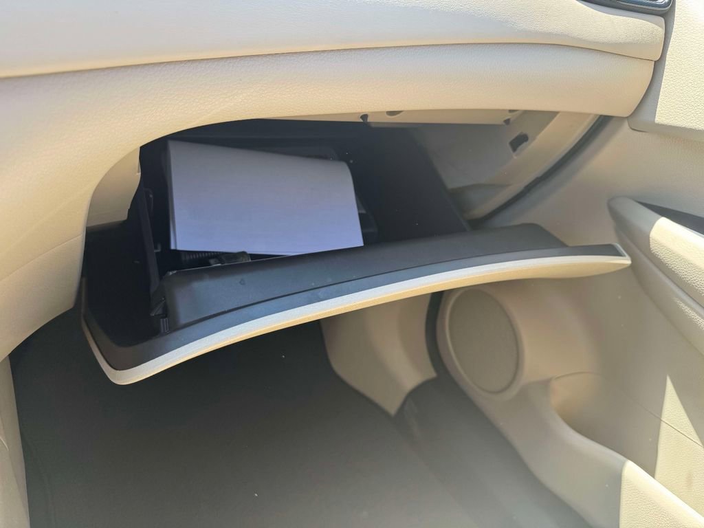 Used 2017 Nissan Rogue SL AWD/4WD image 31