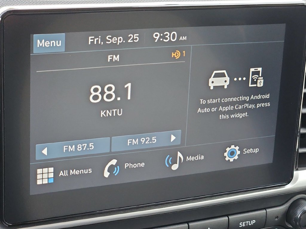 Used 2025 Hyundai Venue SEL FWD image 17