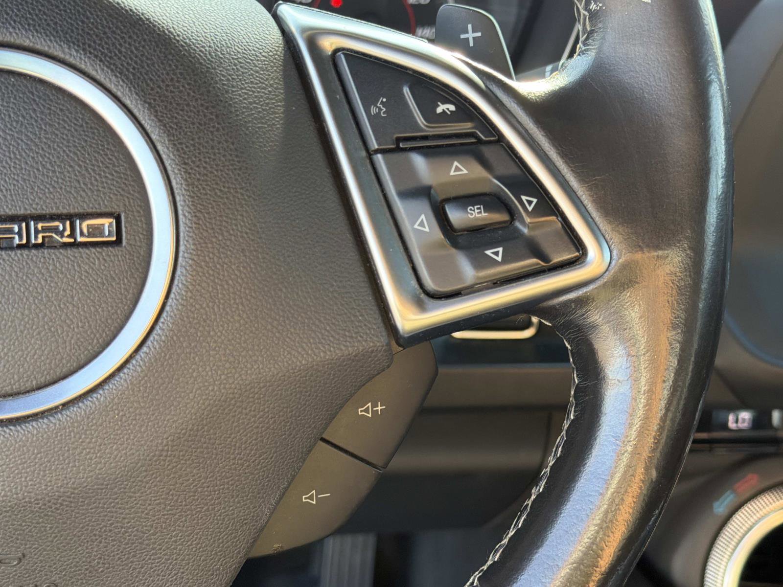 Used 2020 Chevrolet Camaro LT image 10