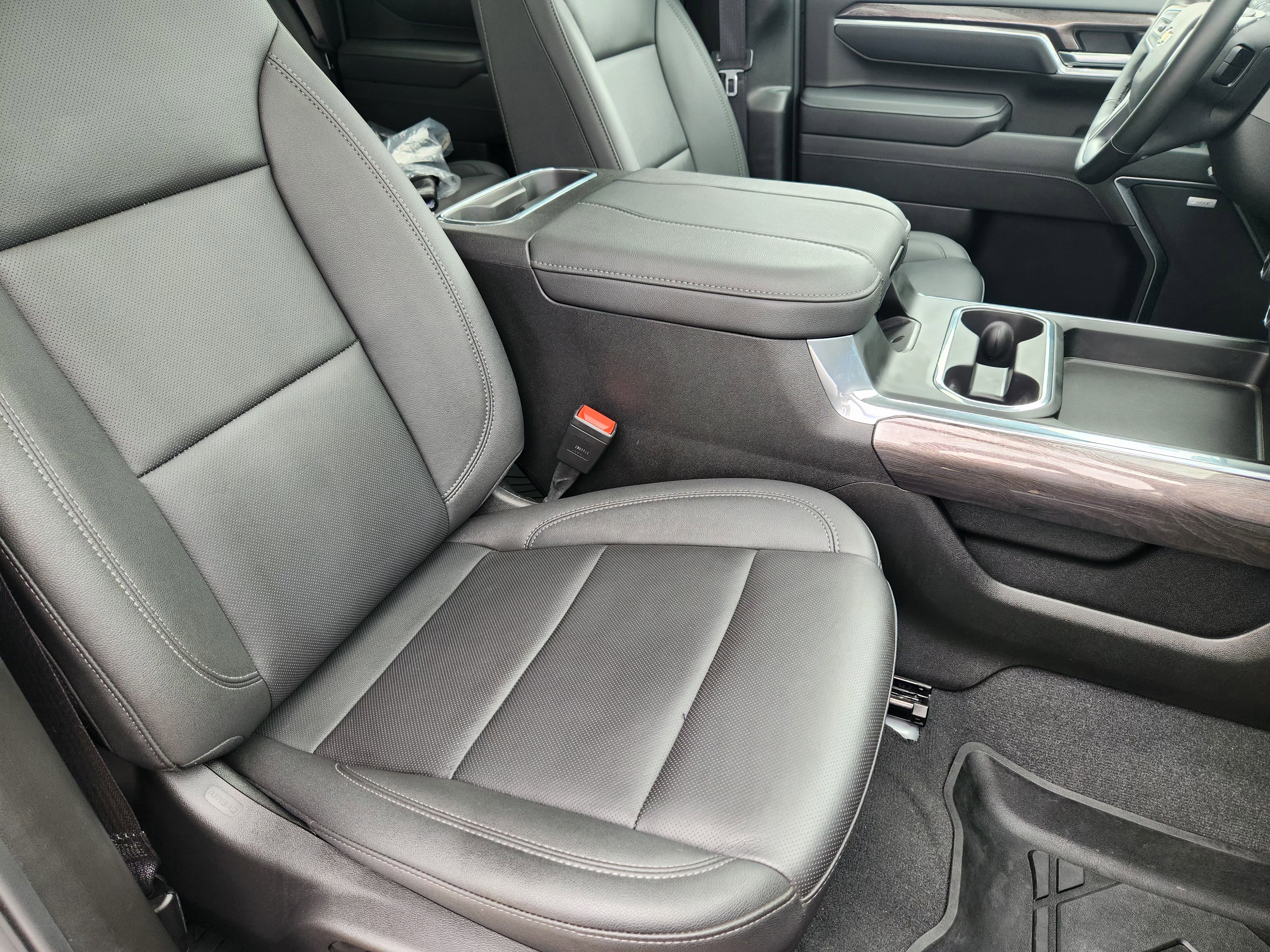 Used 2026 Chevrolet Silverado 2500 LTZ w/ LTZ Premium Texas Edition AWD/4WD image 15
