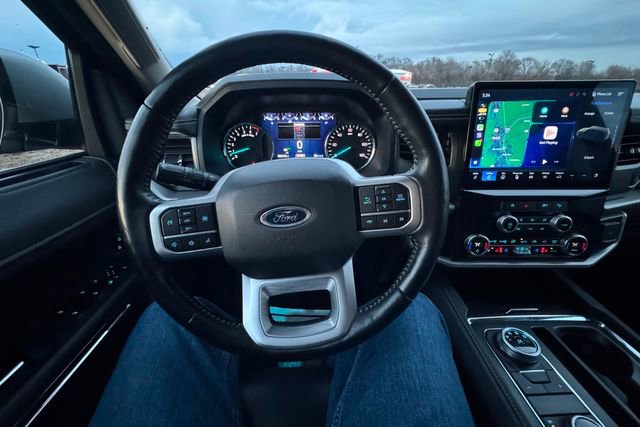 Used 2024 Ford Expedition Max XLT image 31