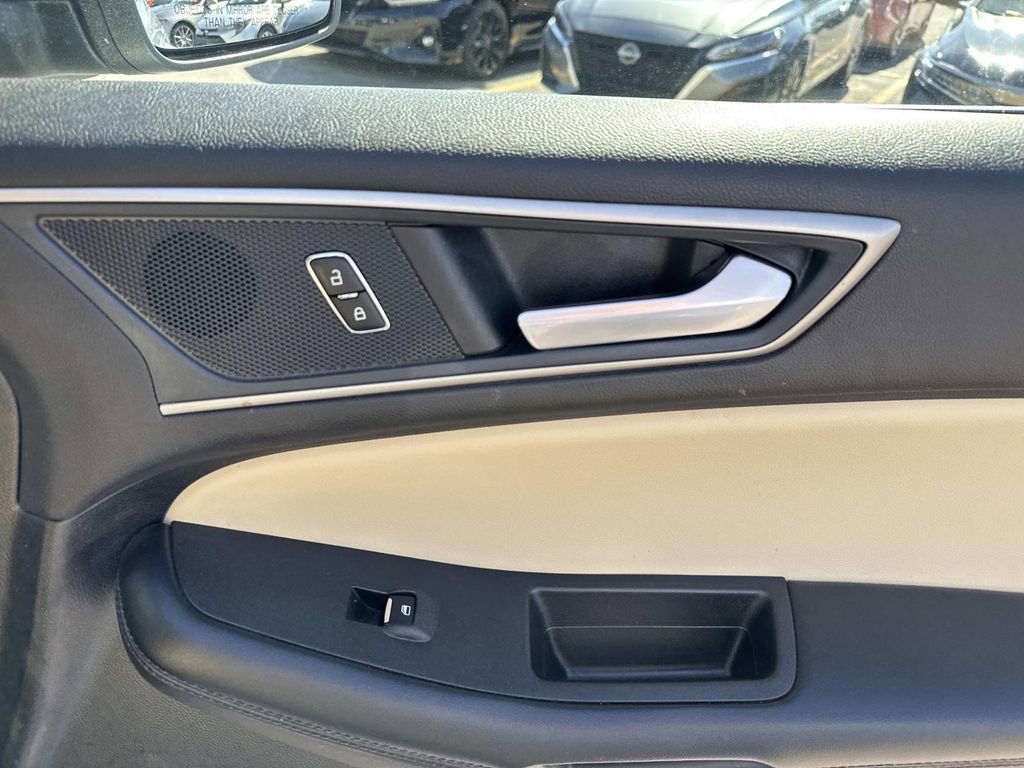 Used 2024 Ford Edge SEL image 15