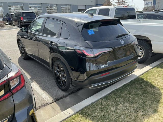 Used 2025 Honda HR-V Sport image 12