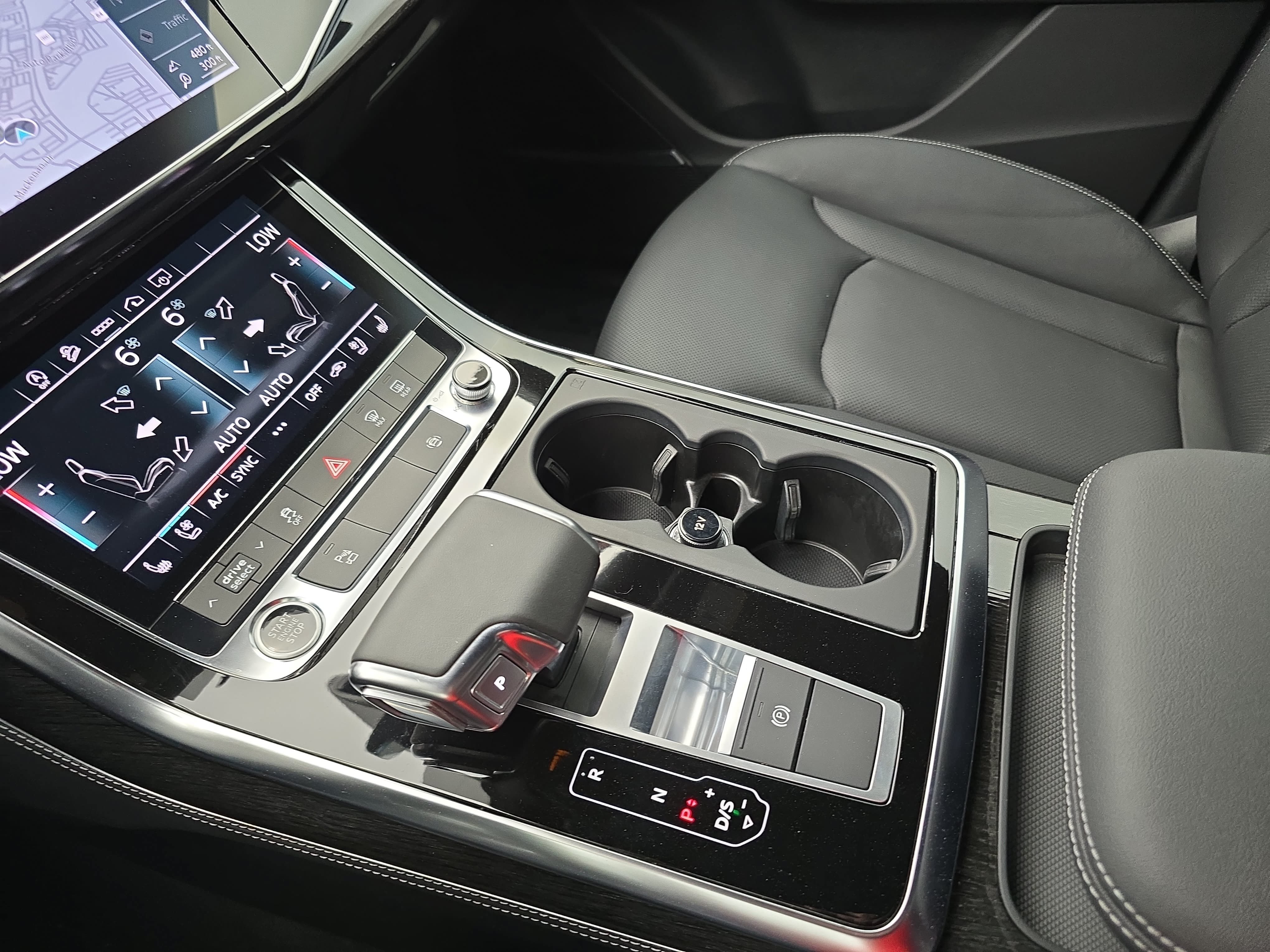 Used 2024 Audi Q8 Premium Plus AWD/4WD image 25