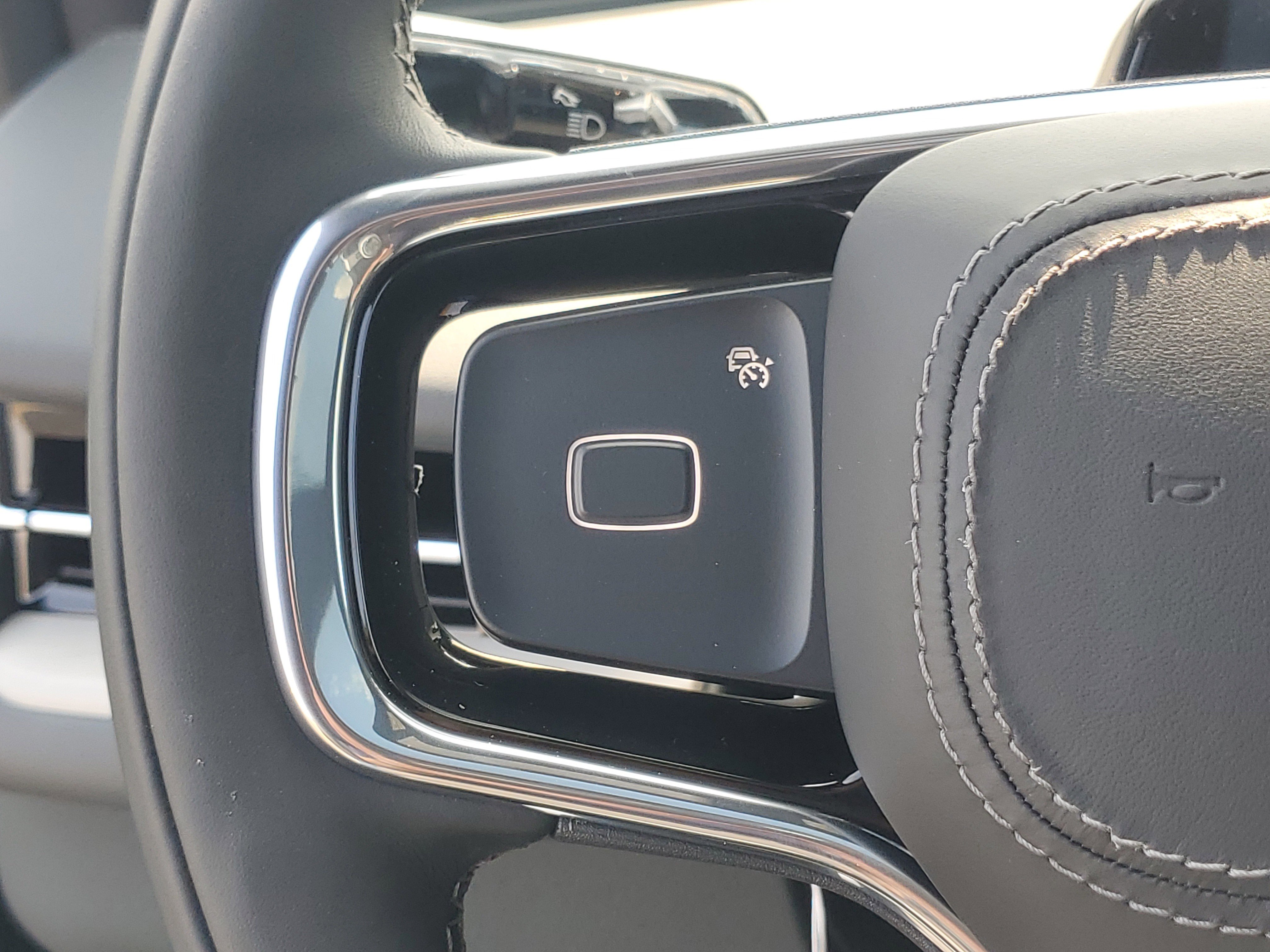 New 2025 Lincoln Navigator L Reserve w/ Jet Appearance Package image 17