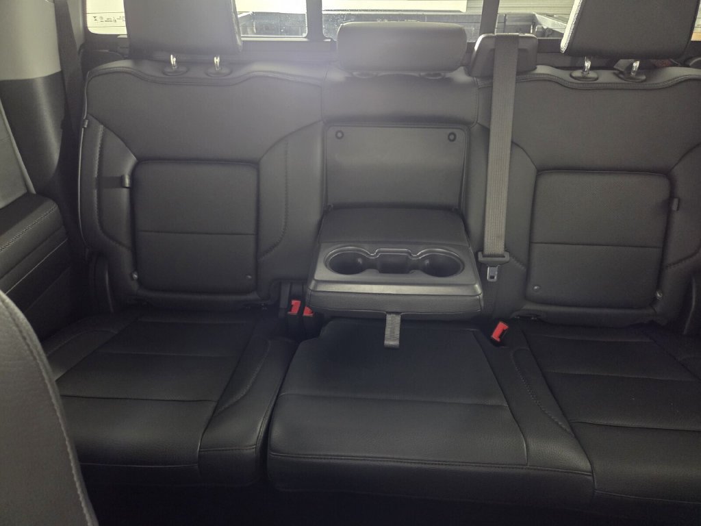 Used 2024 GMC Sierra 1500 Denali w/ Technology Package RWD image 23
