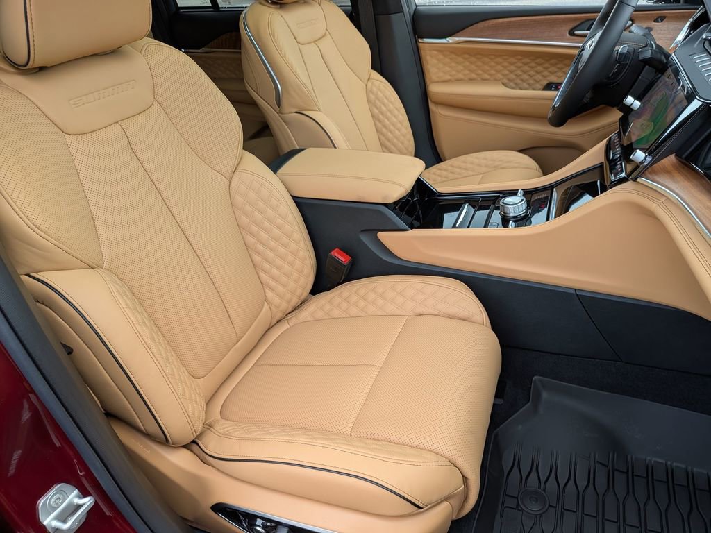 New 2026 Jeep Grand Cherokee Summit AWD/4WD image 28