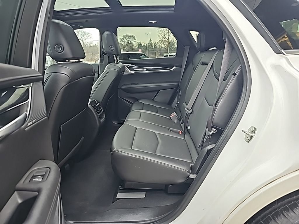 Used 2023 Cadillac XT5 Premium Luxury image 32