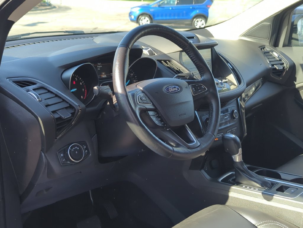 Used 2017 Ford Escape Titanium AWD/4WD image 11