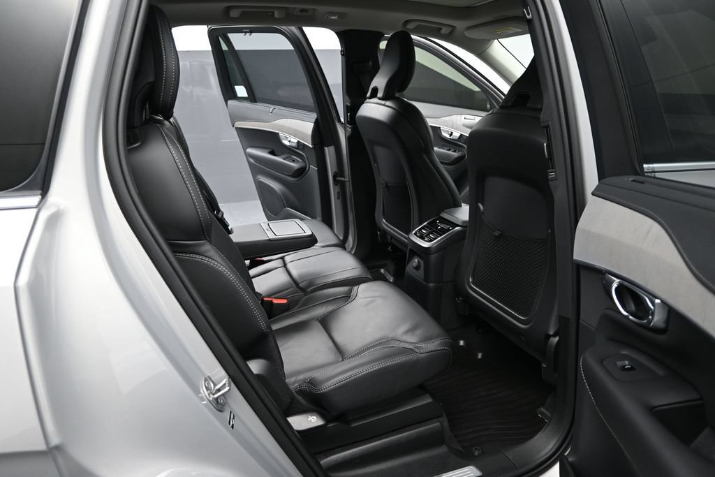 Used 2025 Volvo XC90 T8 Ultra w/ Protection Package Premier AWD/4WD image 18