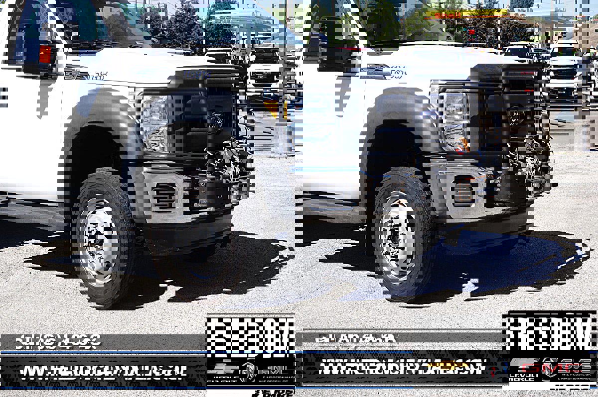 Used 2015 Ford F550 4x4 Regular Cab Super Duty image 26