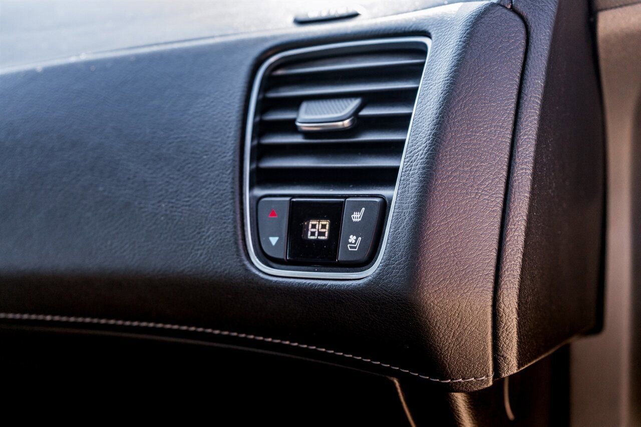 Used 2018 Chevrolet Corvette Stingray Coupe w/ 2LT Preferred Equipment Group image 37